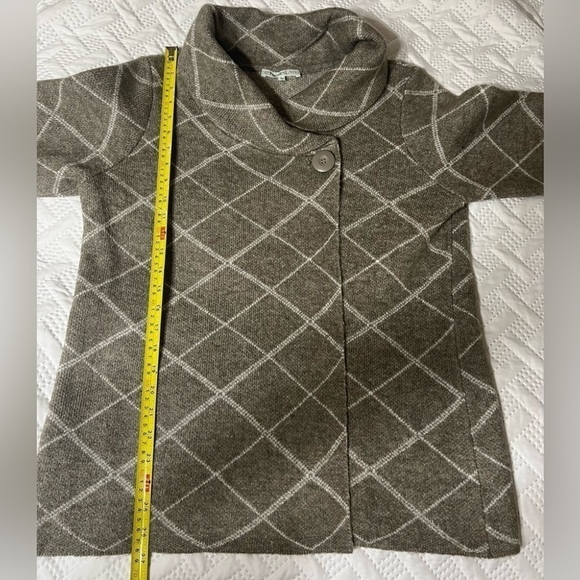 Cleo XL Petite Cozy Soft Sweater Wrap, Transition to Fall - Picture 13 of 15